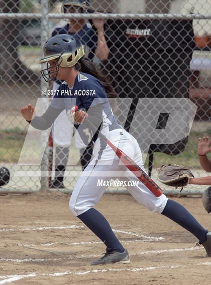 Thumbnail 1 in Lincoln vs Franklin photogallery.