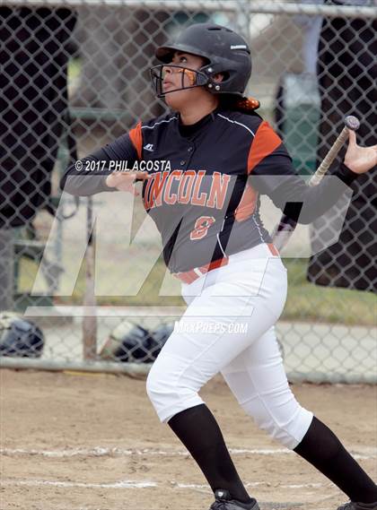 Thumbnail 3 in Lincoln vs Franklin photogallery.