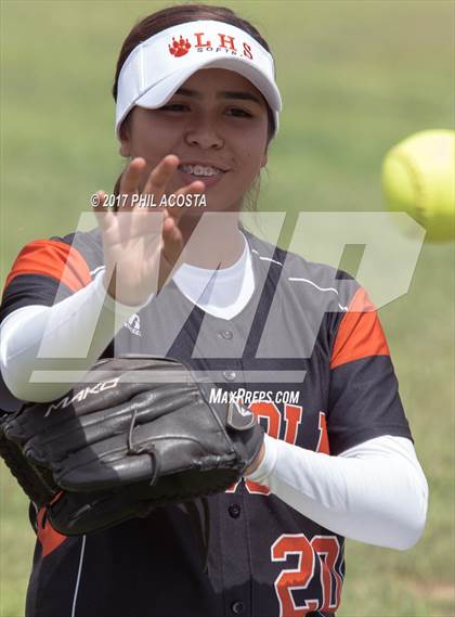 Thumbnail 2 in Lincoln vs Franklin photogallery.
