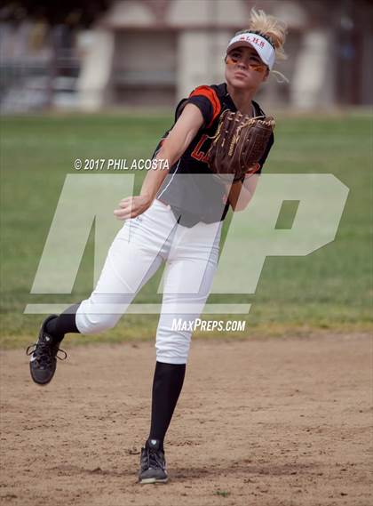 Thumbnail 3 in Lincoln vs Franklin photogallery.