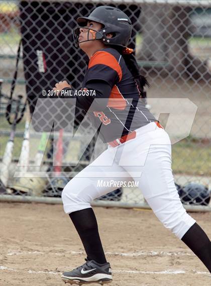 Thumbnail 3 in Lincoln vs Franklin photogallery.