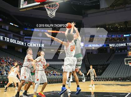 Thumbnail 2 in Colfax vs. Woodland (@ Golden One) photogallery.