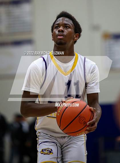 Thumbnail 1 in Centennial vs. Lemoore photogallery.