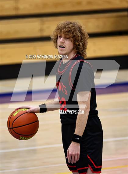 Thumbnail 1 in Centennial vs. Lemoore photogallery.