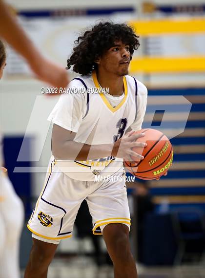 Thumbnail 1 in Centennial vs. Lemoore photogallery.