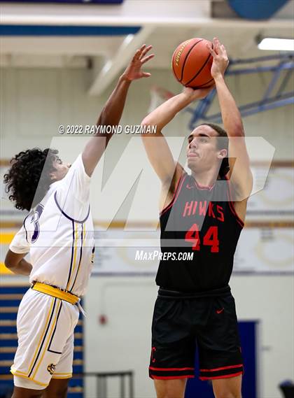 Thumbnail 2 in Centennial vs. Lemoore photogallery.