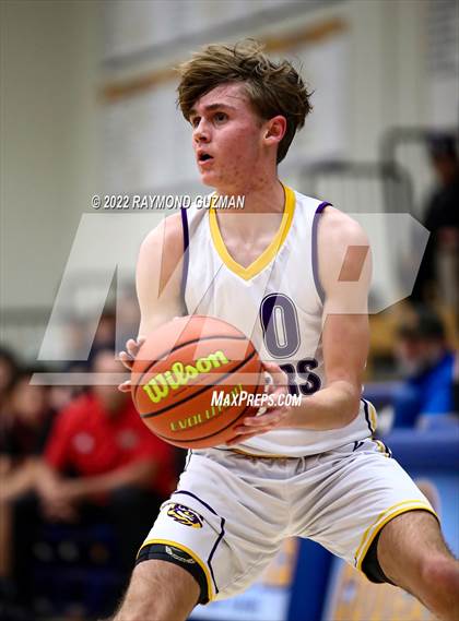 Thumbnail 1 in Centennial vs. Lemoore photogallery.
