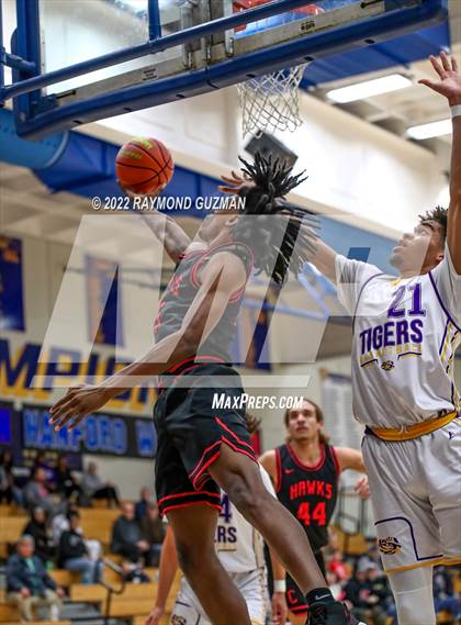 Thumbnail 1 in Centennial vs. Lemoore photogallery.