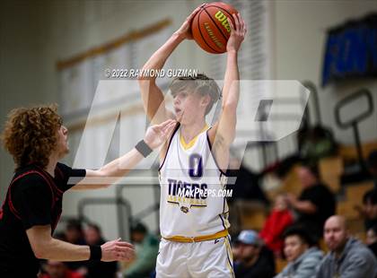 Thumbnail 2 in Centennial vs. Lemoore photogallery.