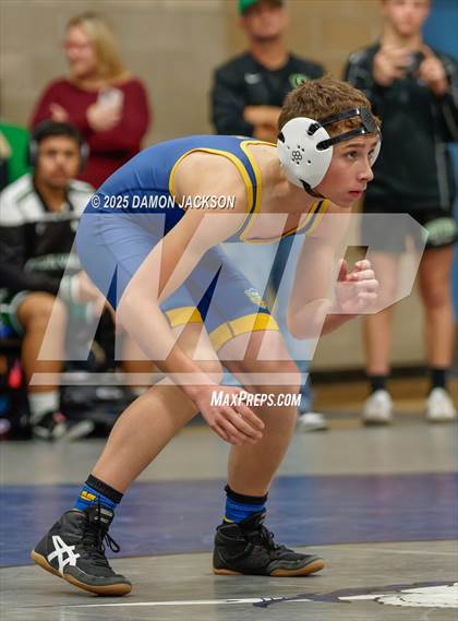 Thumbnail 1 in JV: Pahranagat Valley @ Virgin Valley (Duels @ Moapa Valley) photogallery.