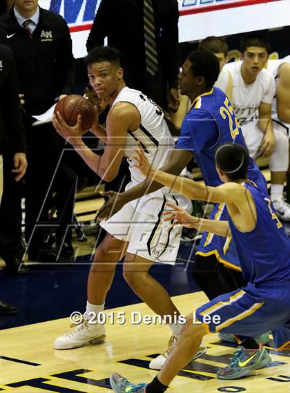 Thumbnail 3 in Archbishop Mitty vs. La Mirada (CIF State D2 Final) photogallery.