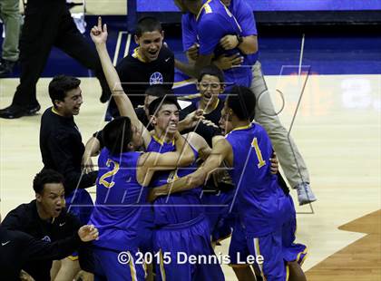 Thumbnail 3 in Archbishop Mitty vs. La Mirada (CIF State D2 Final) photogallery.