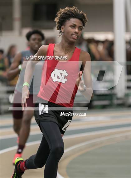 Thumbnail 1 in NC Runners Holiday Invitational photogallery.