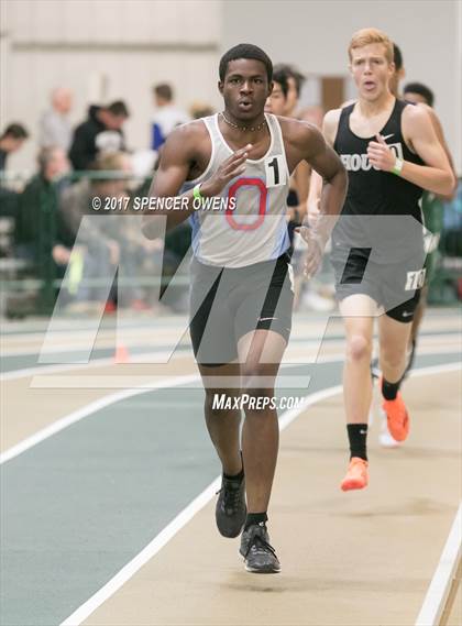 Thumbnail 3 in NC Runners Holiday Invitational photogallery.