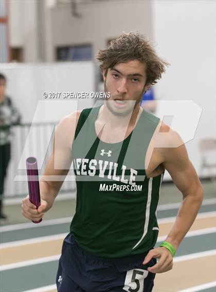 Thumbnail 3 in NC Runners Holiday Invitational photogallery.