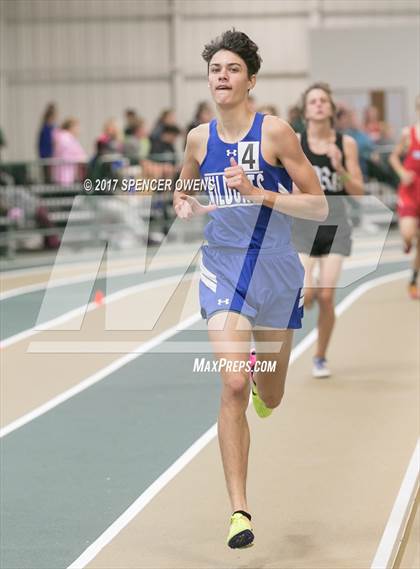 Thumbnail 2 in NC Runners Holiday Invitational photogallery.