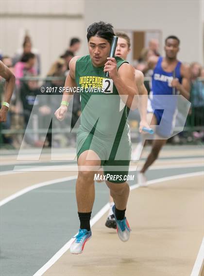 Thumbnail 1 in NC Runners Holiday Invitational photogallery.