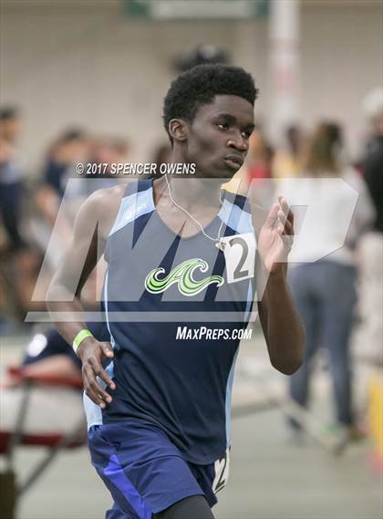 Thumbnail 3 in NC Runners Holiday Invitational photogallery.