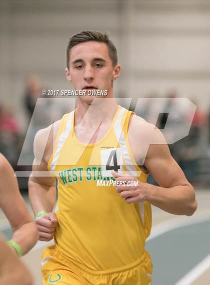 Thumbnail 1 in NC Runners Holiday Invitational photogallery.