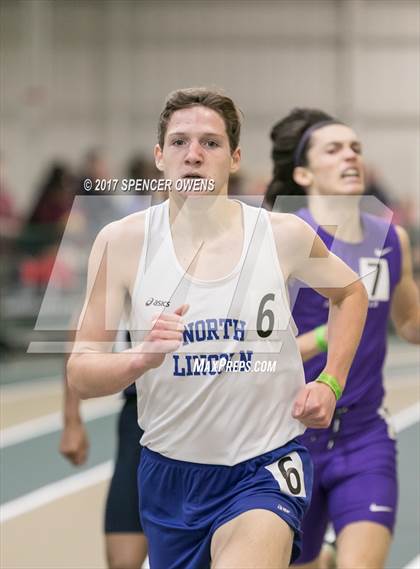 Thumbnail 3 in NC Runners Holiday Invitational photogallery.