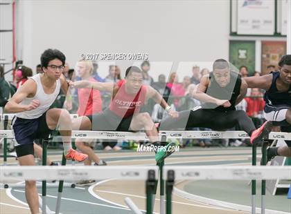 Thumbnail 1 in NC Runners Holiday Invitational photogallery.