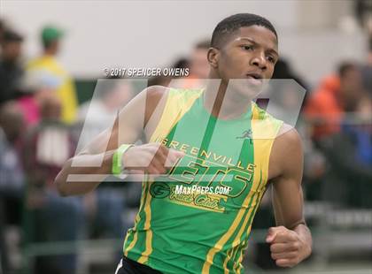 Thumbnail 2 in NC Runners Holiday Invitational photogallery.