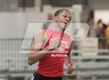 Thumbnail 2 in NC Runners Holiday Invitational photogallery.