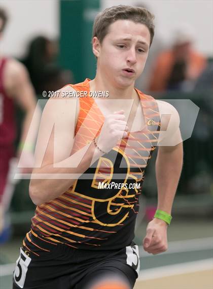 Thumbnail 3 in NC Runners Holiday Invitational photogallery.