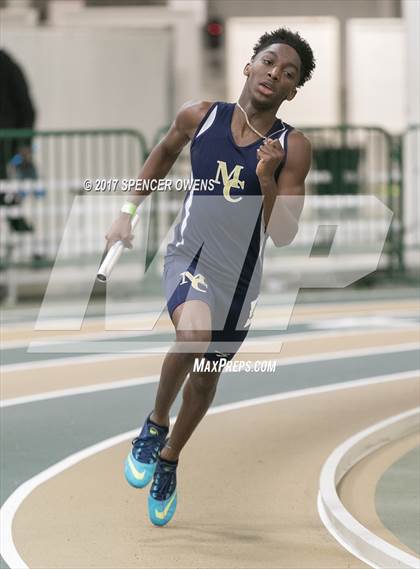 Thumbnail 3 in NC Runners Holiday Invitational photogallery.