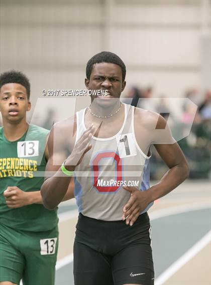 Thumbnail 1 in NC Runners Holiday Invitational photogallery.