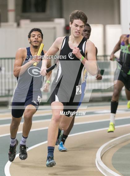 Thumbnail 1 in NC Runners Holiday Invitational photogallery.