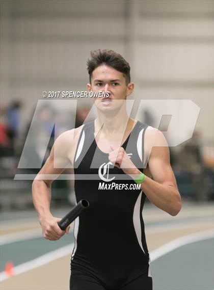 Thumbnail 1 in NC Runners Holiday Invitational photogallery.