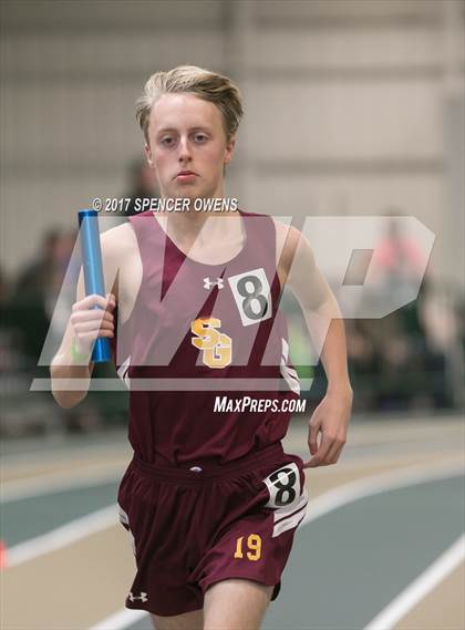 Thumbnail 1 in NC Runners Holiday Invitational photogallery.