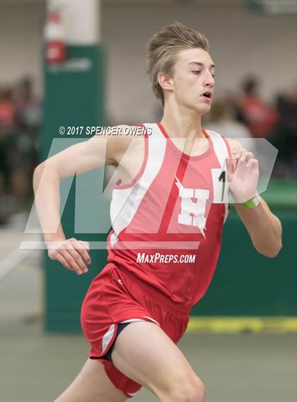 Thumbnail 1 in NC Runners Holiday Invitational photogallery.