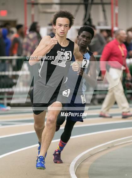 Thumbnail 1 in NC Runners Holiday Invitational photogallery.