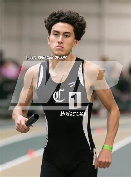 Thumbnail 3 in NC Runners Holiday Invitational photogallery.