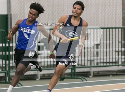 Thumbnail 2 in NC Runners Holiday Invitational photogallery.