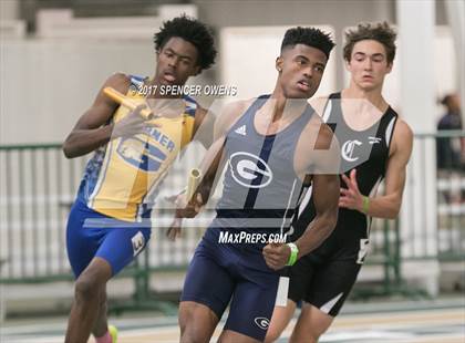 Thumbnail 2 in NC Runners Holiday Invitational photogallery.
