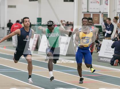 Thumbnail 2 in NC Runners Holiday Invitational photogallery.