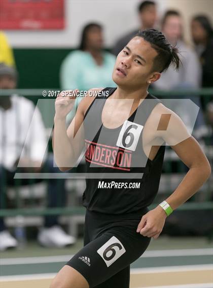 Thumbnail 3 in NC Runners Holiday Invitational photogallery.