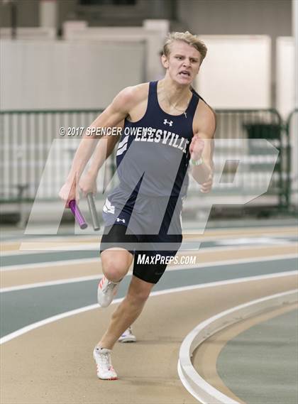 Thumbnail 1 in NC Runners Holiday Invitational photogallery.