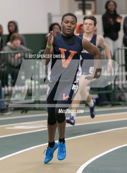 Thumbnail 3 in NC Runners Holiday Invitational photogallery.