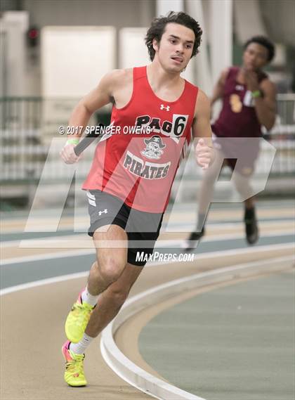 Thumbnail 3 in NC Runners Holiday Invitational photogallery.