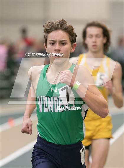 Thumbnail 2 in NC Runners Holiday Invitational photogallery.