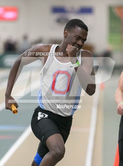 Thumbnail 2 in NC Runners Holiday Invitational photogallery.