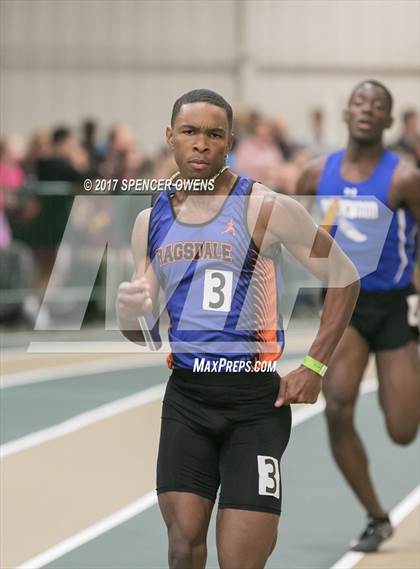Thumbnail 3 in NC Runners Holiday Invitational photogallery.