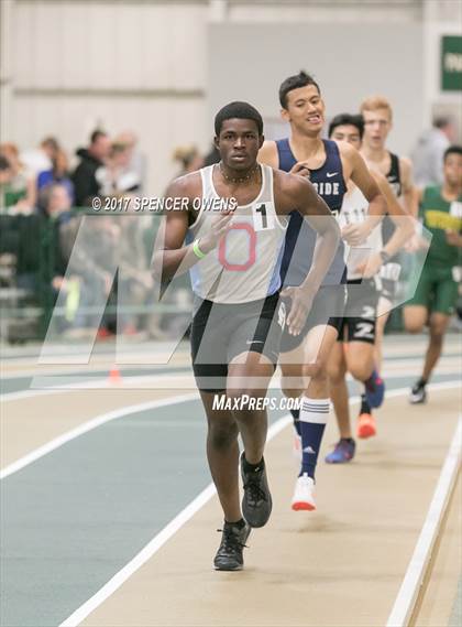 Thumbnail 2 in NC Runners Holiday Invitational photogallery.