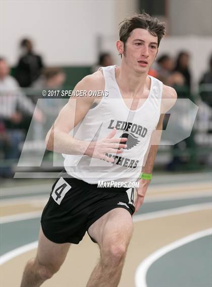 Thumbnail 3 in NC Runners Holiday Invitational photogallery.
