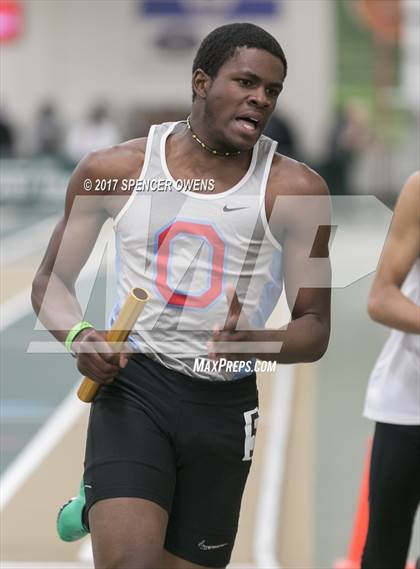 Thumbnail 2 in NC Runners Holiday Invitational photogallery.