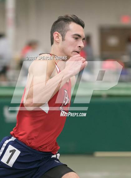 Thumbnail 2 in NC Runners Holiday Invitational photogallery.